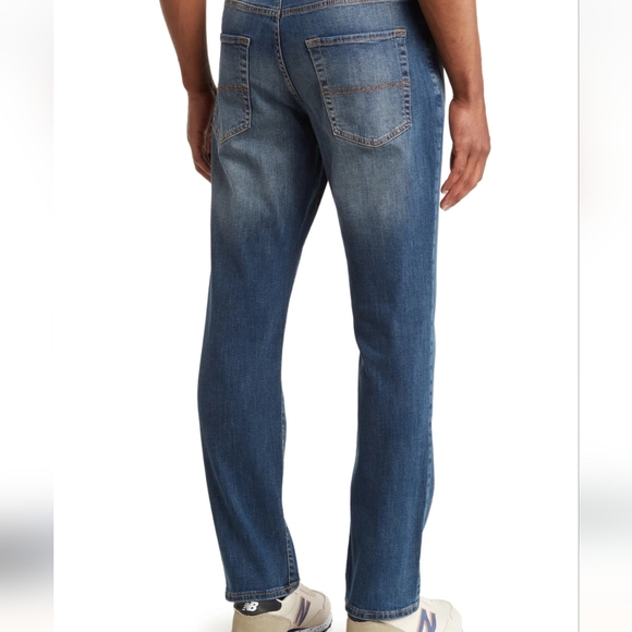 NWT Lucky Brand 223 Straight Leg Jeans - Picture 3 of 5